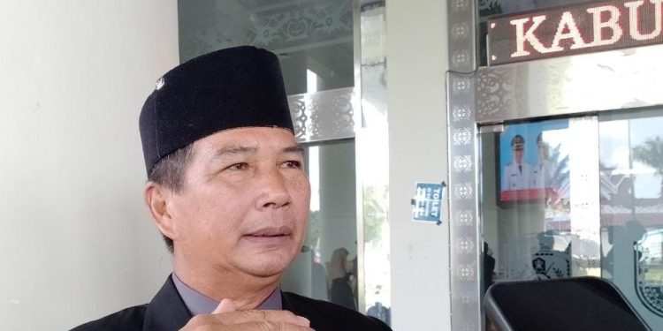 Diperlebar,Jalur Antar Desa Kecamatan Telen Kini Bisa Dilalui Beberapa Mobil